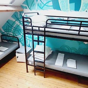 Dormitory Room Mixed
